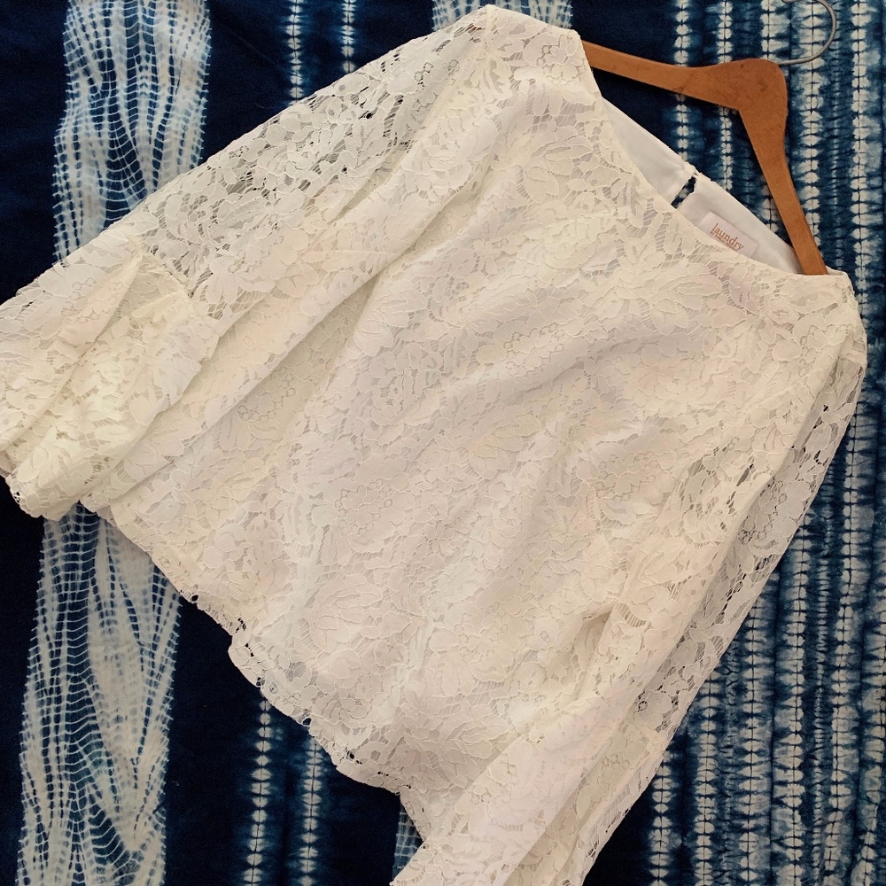 Laundry by Shelli Segal White Lace Peplum Top